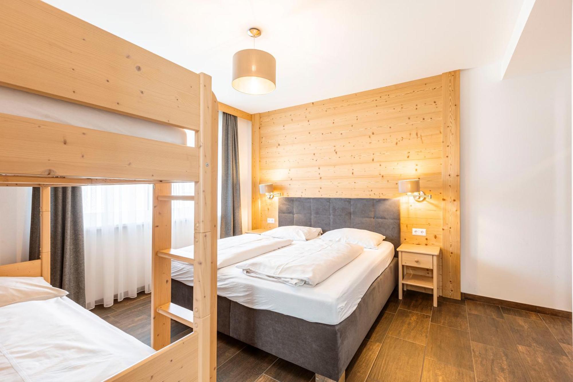 סנט לאמברכט Naturpark Chalets Lambrecht By Alps Resorts מראה חיצוני תמונה