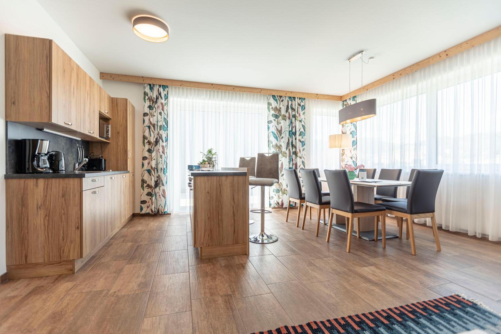 סנט לאמברכט Naturpark Chalets Lambrecht By Alps Resorts מראה חיצוני תמונה